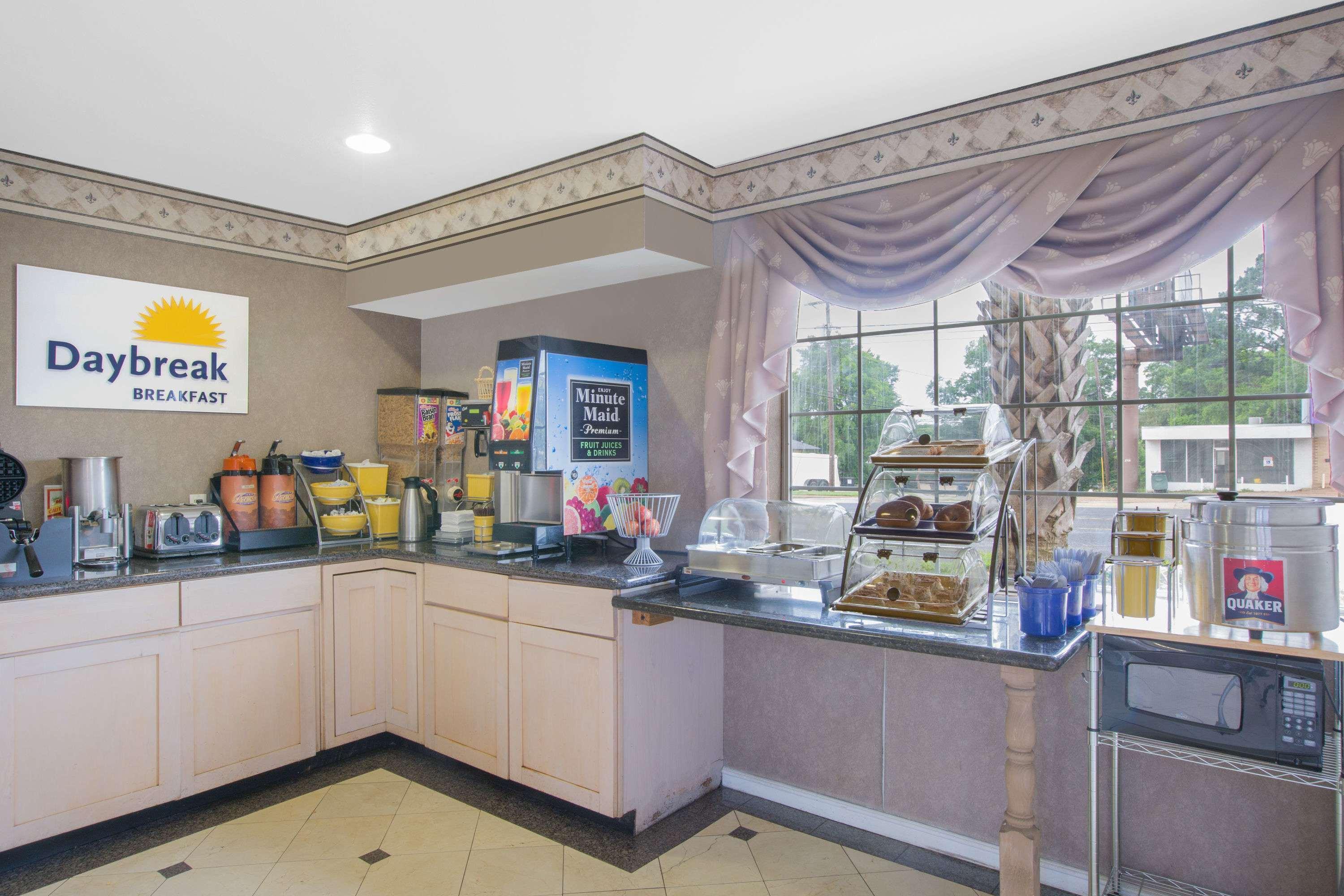Days Inn By Wyndham Nacogdoches/Sfa University/Downtown Luaran gambar